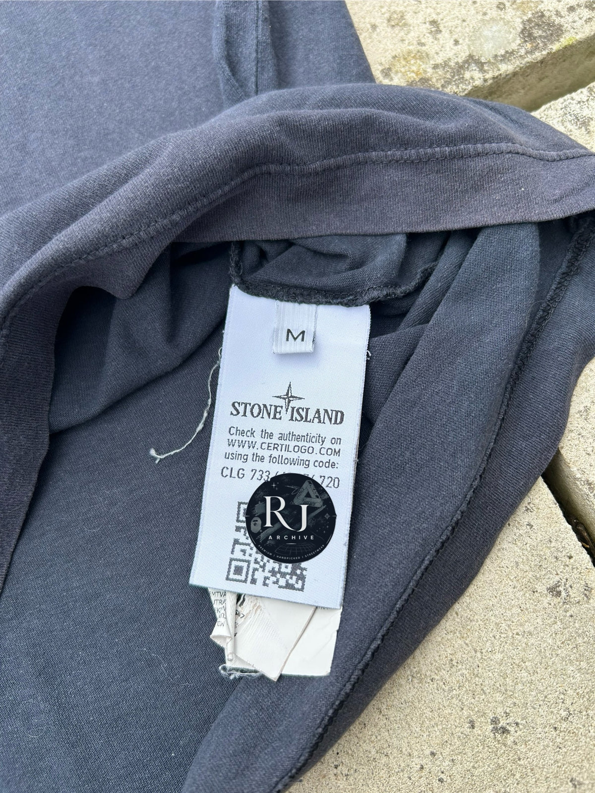 Stone Island Compass Print T-Shirt - Size Medium