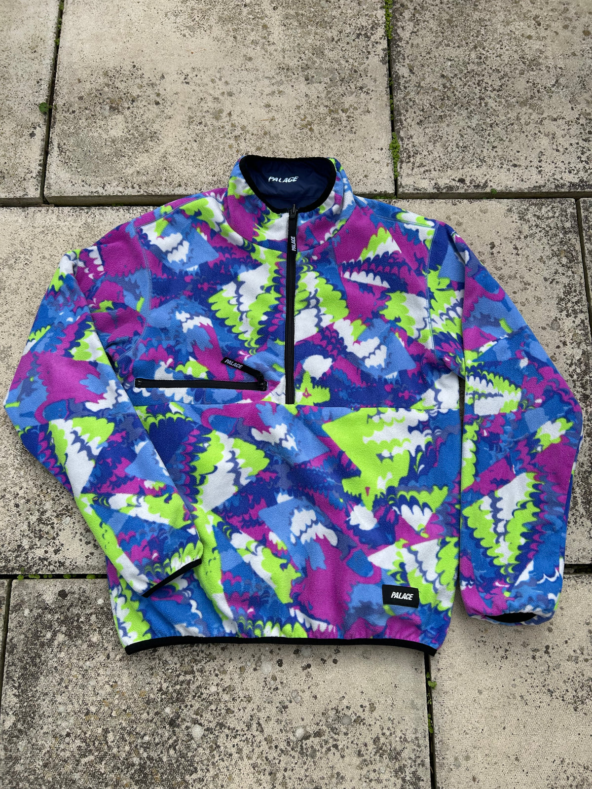 Palace Warper Reversible Fleece - Size Medium
