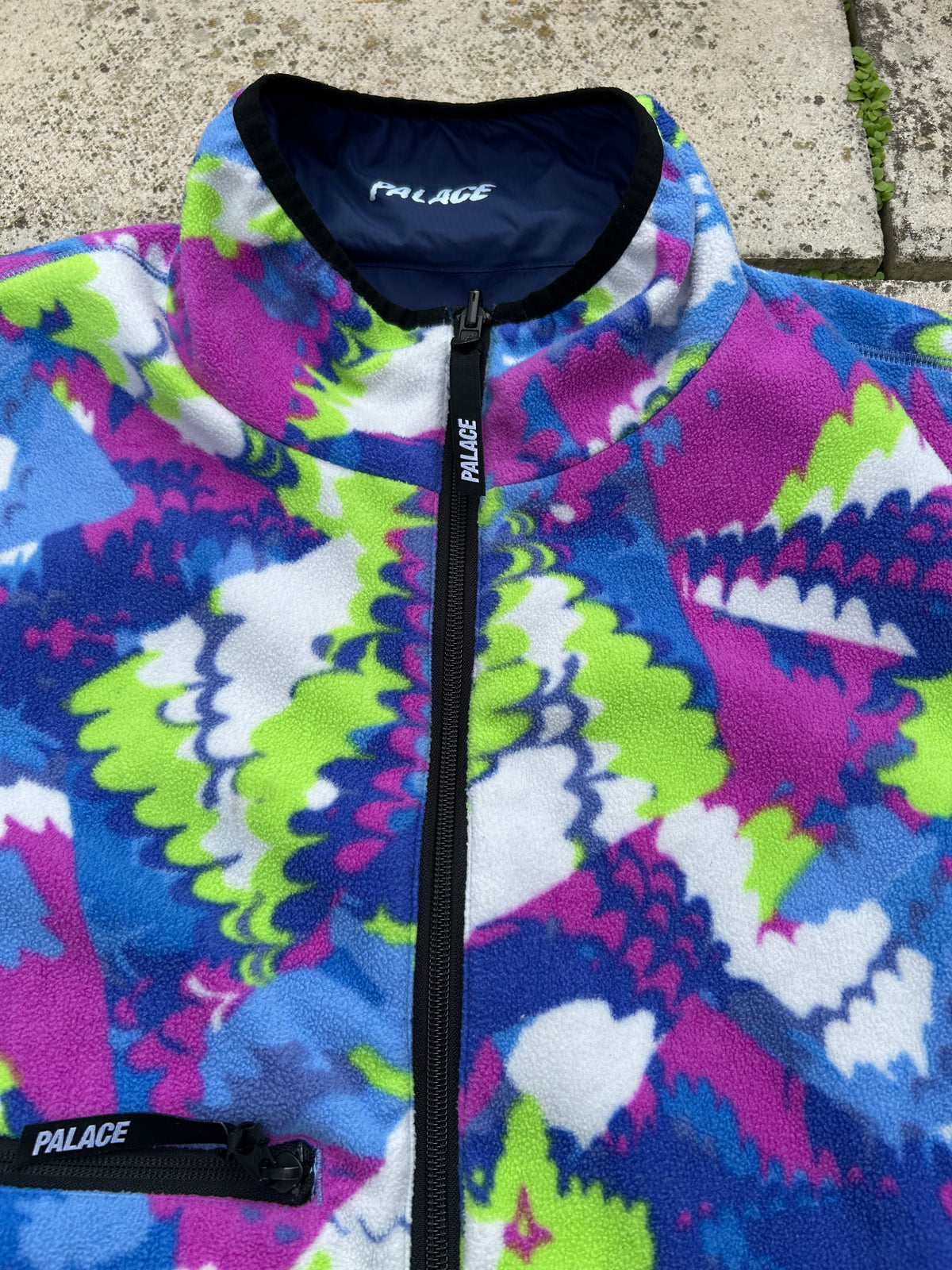 Palace Warper Reversible Fleece - Size Medium