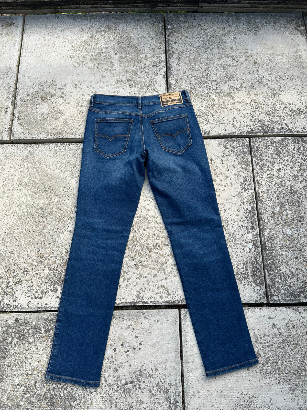 Diesel Men’s Dark Blue Straight Leg Jeans - W29 L32