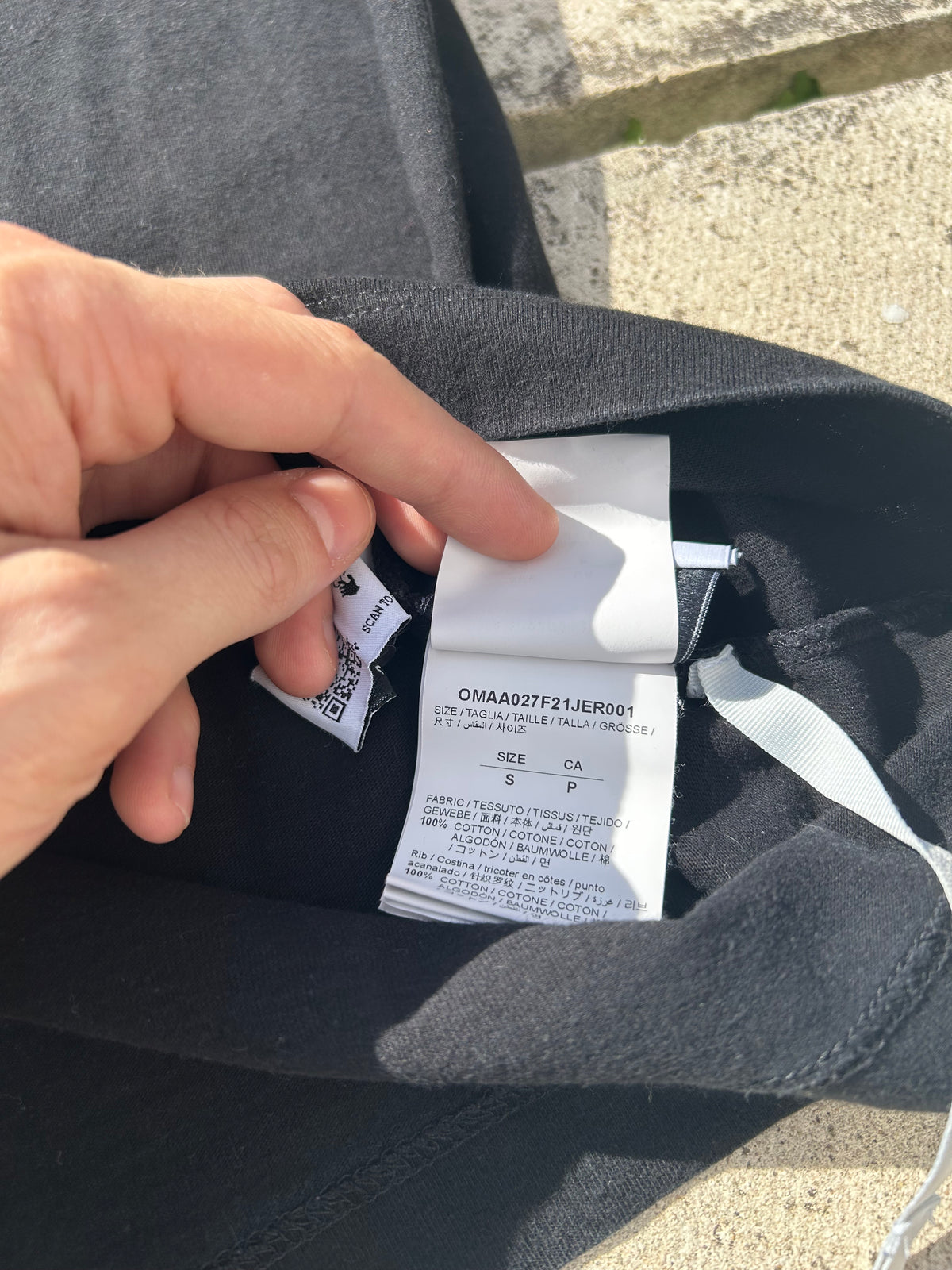 Off-White Basic Drowning Man Logo T-Shirt - Size Small
